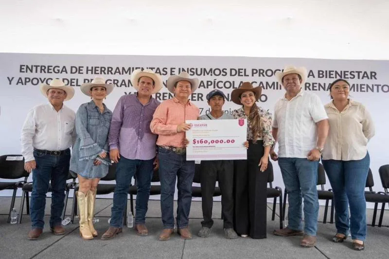 Gobernador de Yucatán entrega apoyos para fortalecer el campo en Tizimín, Temozón y Valladolid - imagen 2