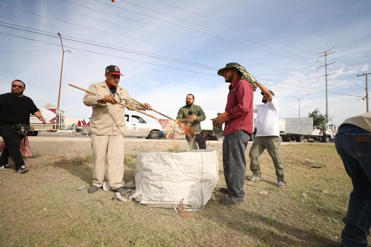 Presidente Municipal de Juárez supervisa avances en mantenimiento urbano de 48 avenidas prioritarias - imagen 10