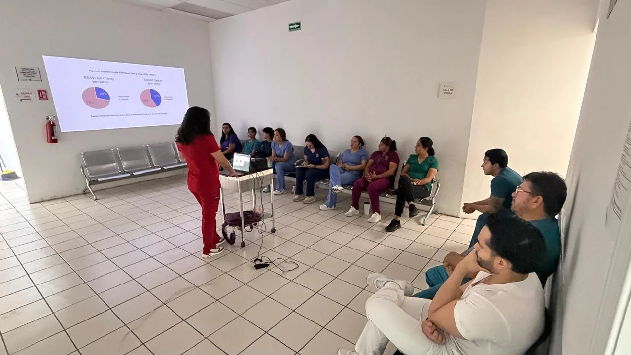 Personal de urgencias y medicina preventiva en Juárez recibe capacitación en manejo de vacunas y RCP - imagen 2