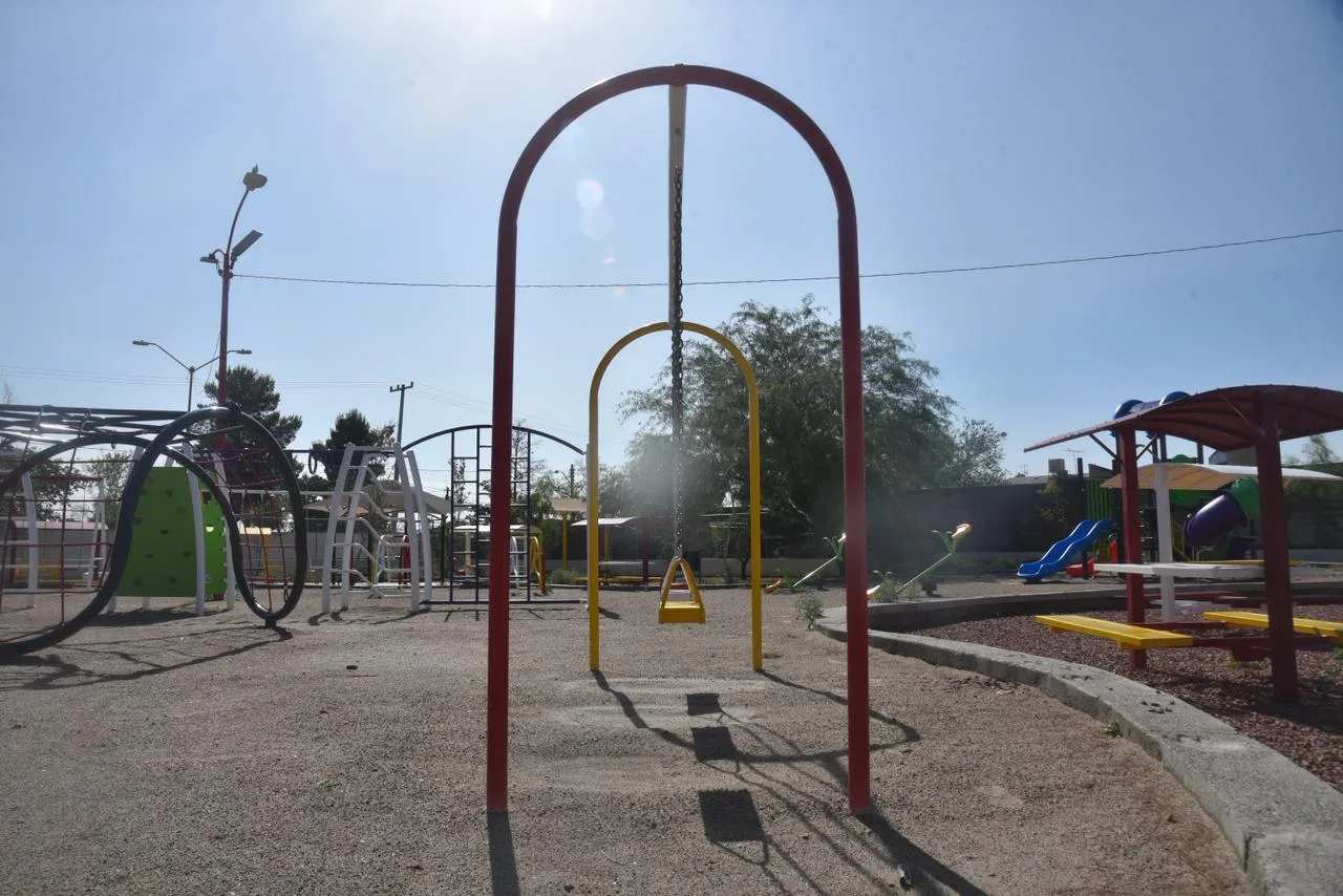Finaliza rehabilitación del parque Familias Felices en colonia Kilómetro 20 - imagen 4