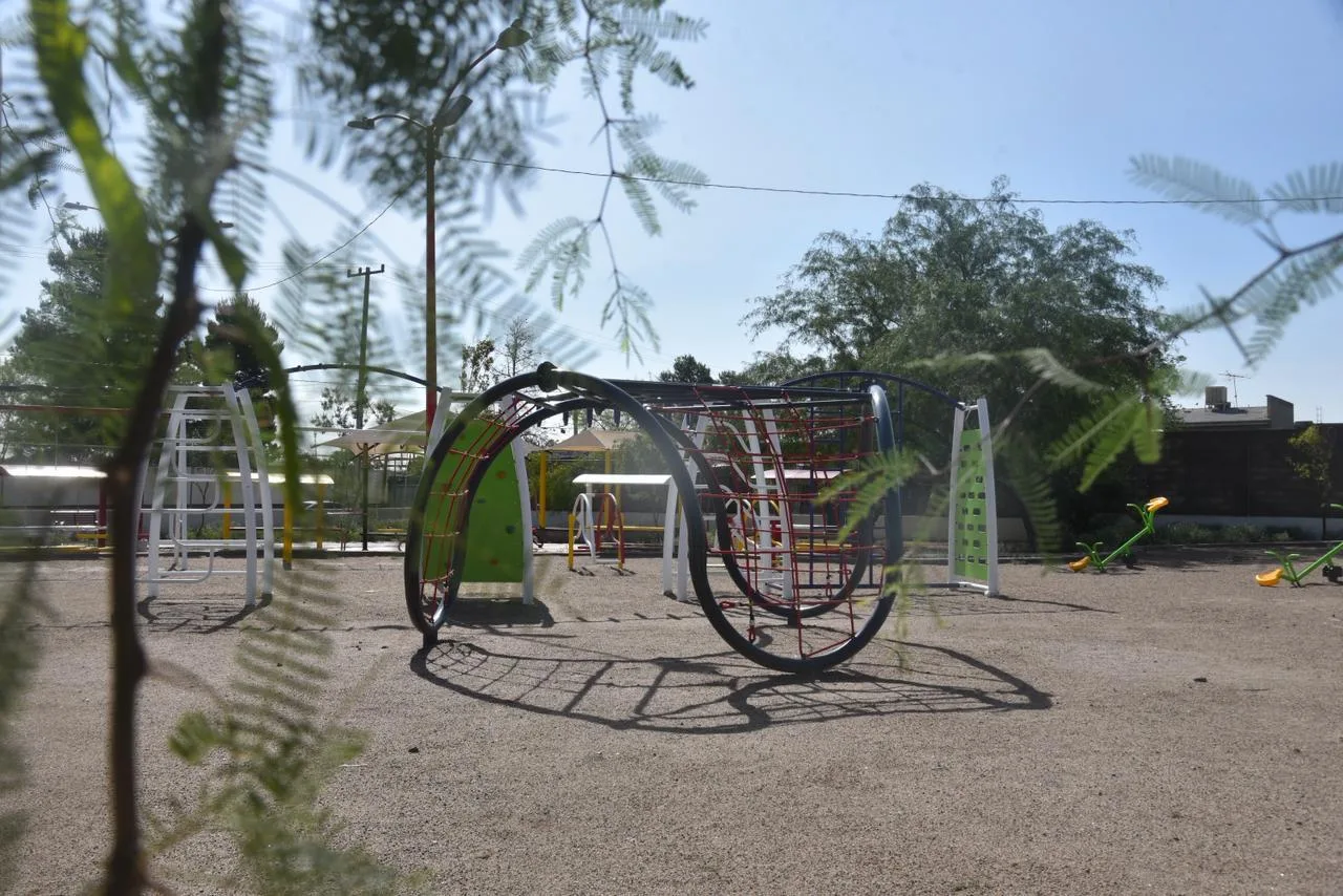 Finaliza rehabilitación del parque Familias Felices en colonia Kilómetro 20 - imagen 6