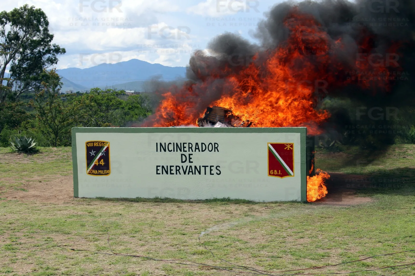 FGR incinera en Oaxaca más de 590 kilogramos de narcóticos en operativo de control regional - imagen 2