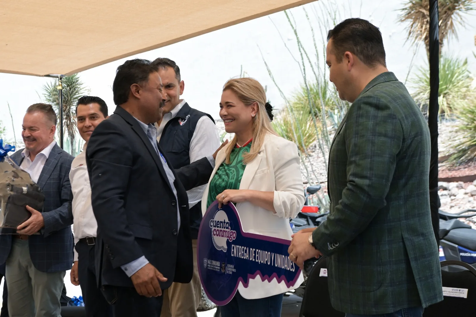 Maru Campos entrega equipamiento policial a 13 municipios de Chihuahua - imagen 2