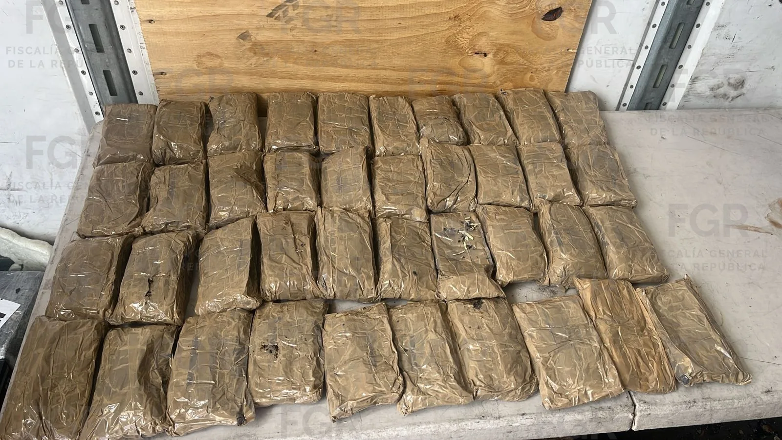 FGR asegura 20 kilos de heroína en Sonoyta, Sonora durante operativo policial - imagen 2