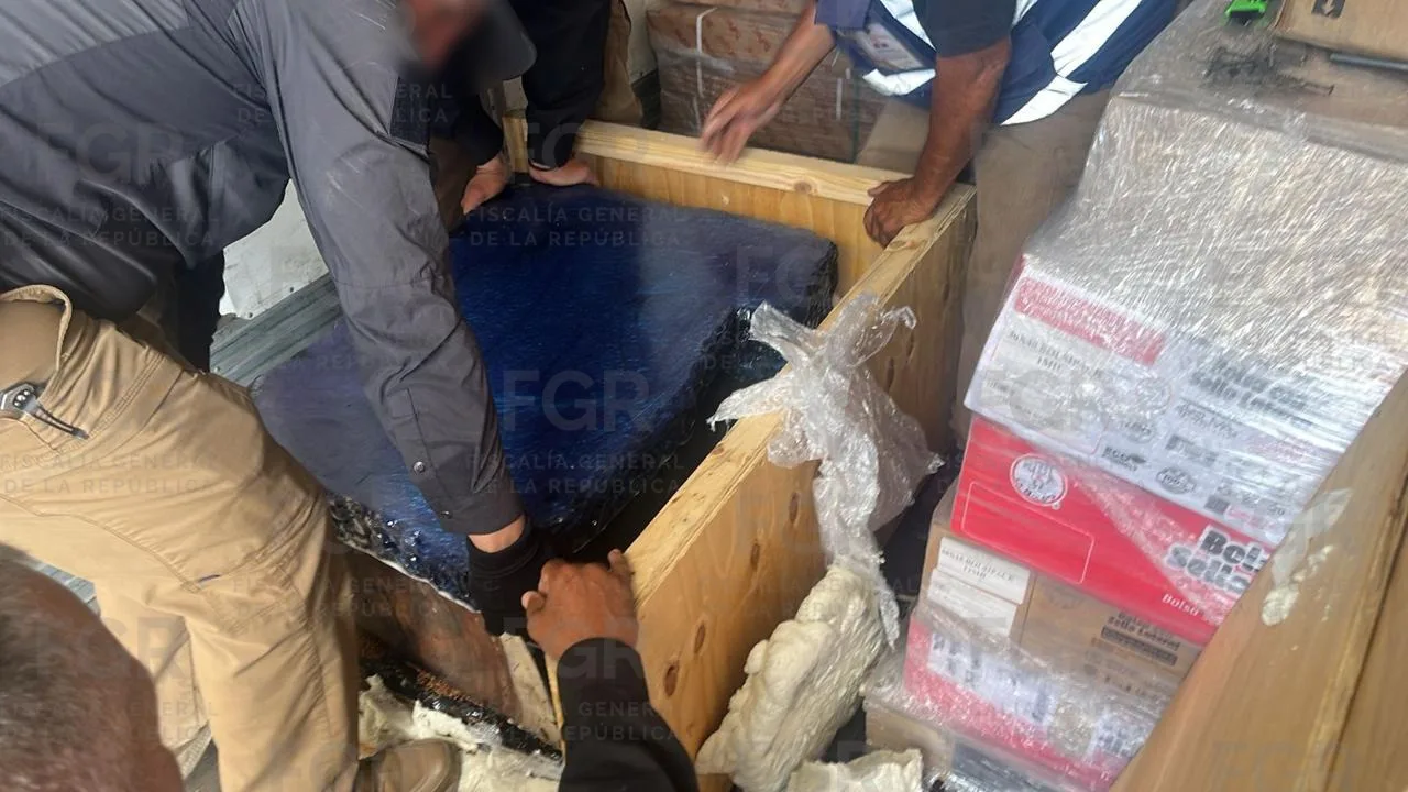 FGR asegura 20 kilos de heroína en Sonoyta, Sonora durante operativo policial - imagen 4