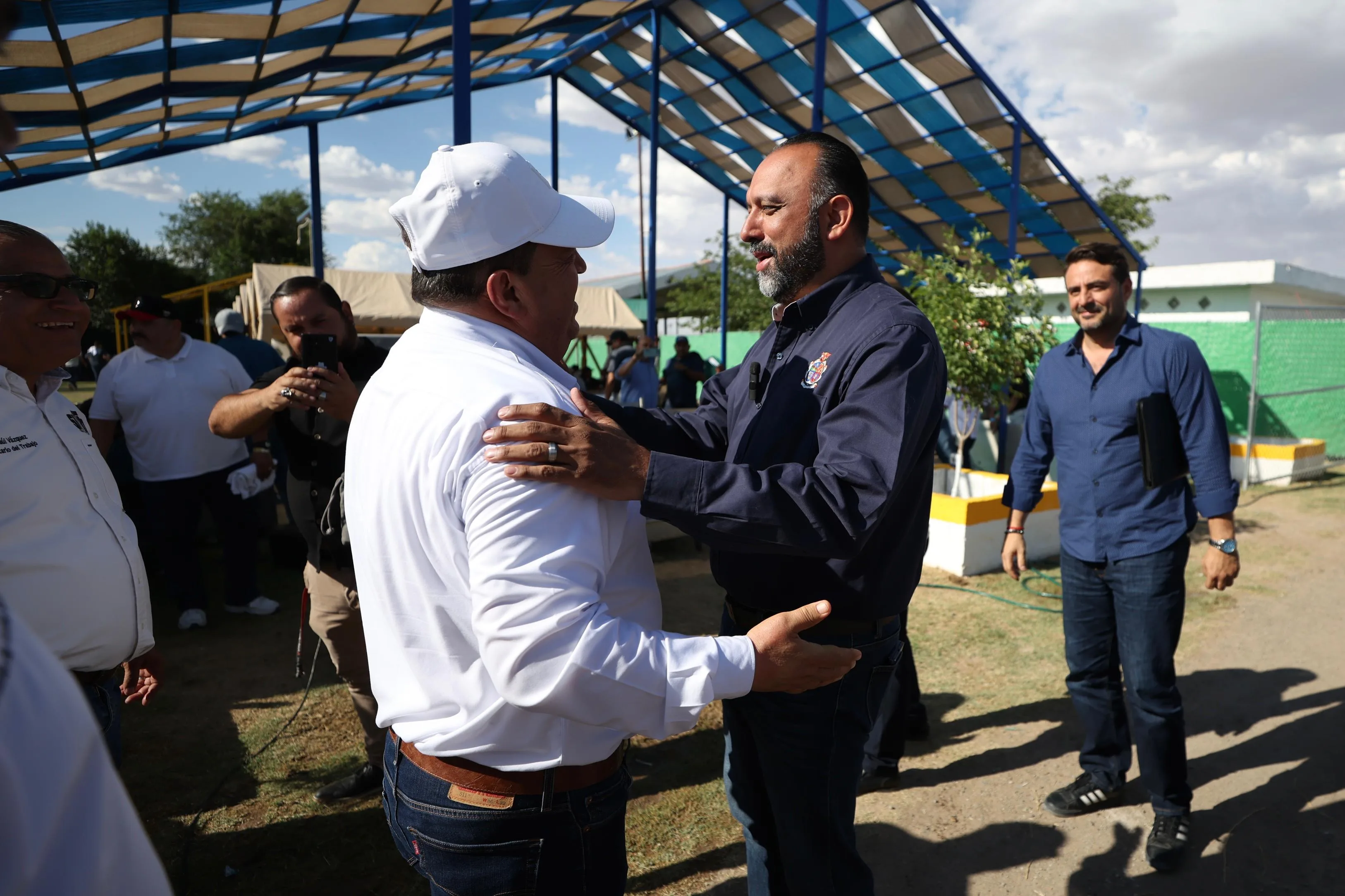 Más de mil trabajadores municipales celebran el Día del Padre en Juárez con récord de asistencia - imagen 3