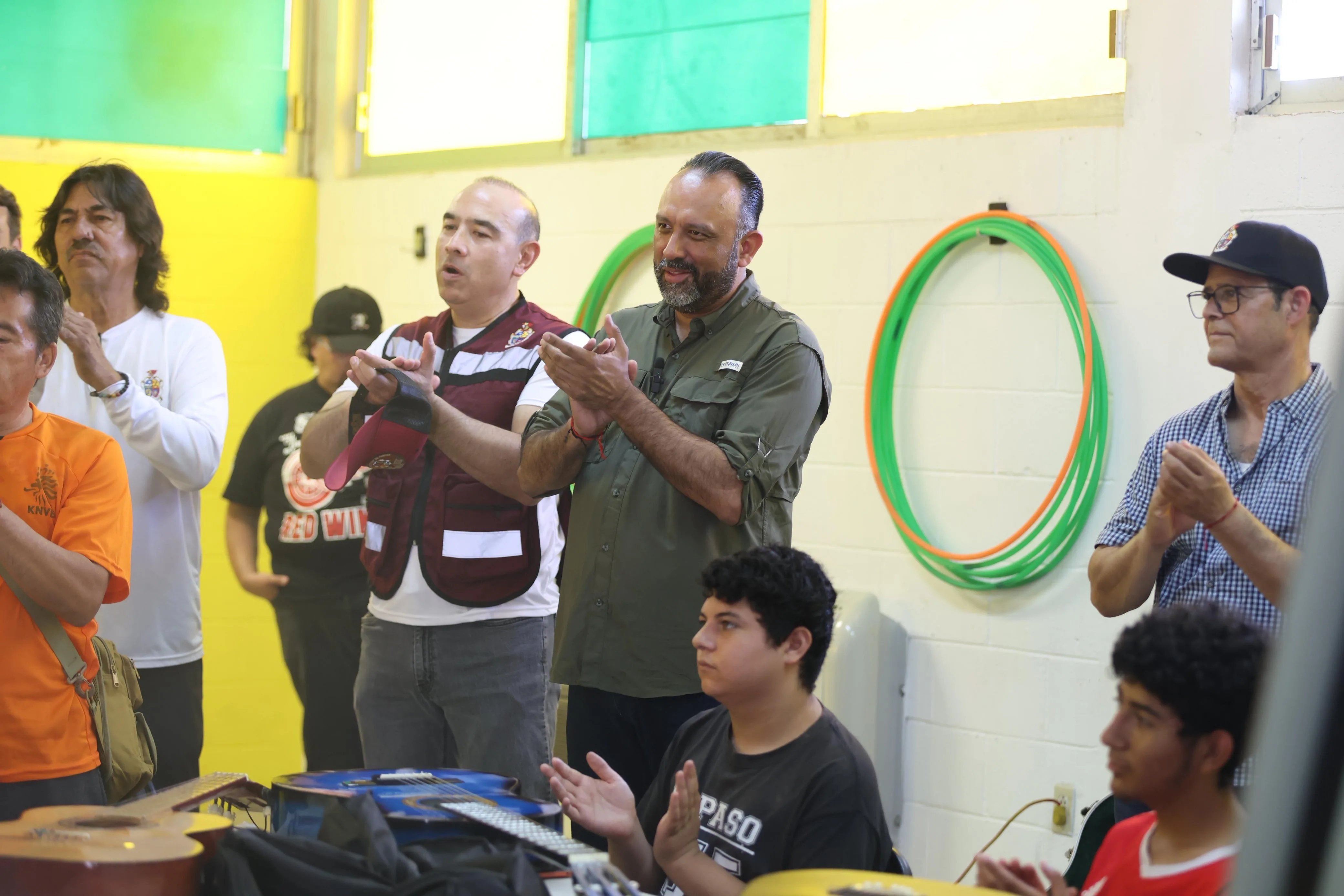 Presidente Municipal de Juárez visita Centro Comunitario Riveras del Bravo para impulsar talleres y actividades - imagen 1
