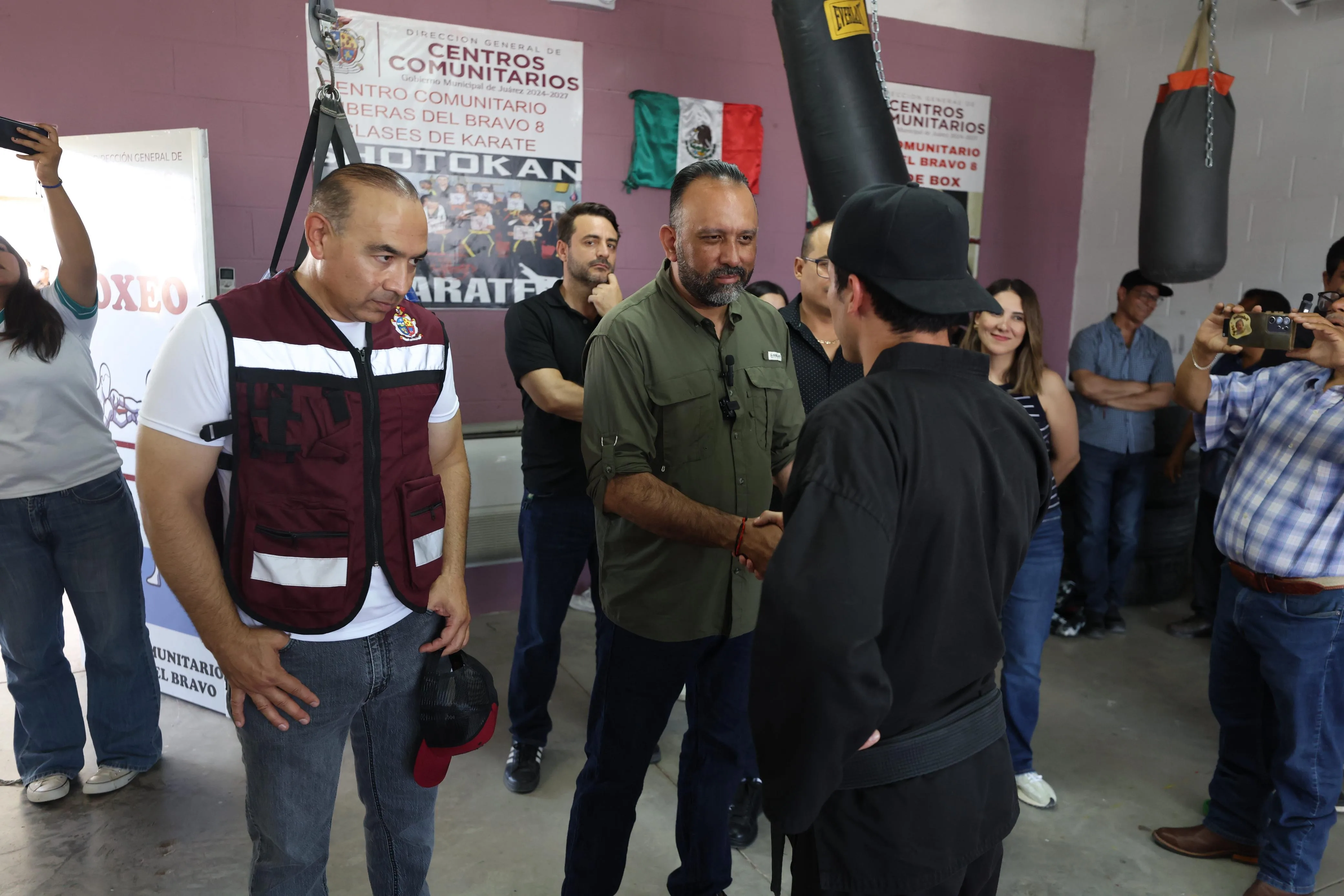 Presidente Municipal de Juárez visita Centro Comunitario Riveras del Bravo para impulsar talleres y actividades - imagen 3