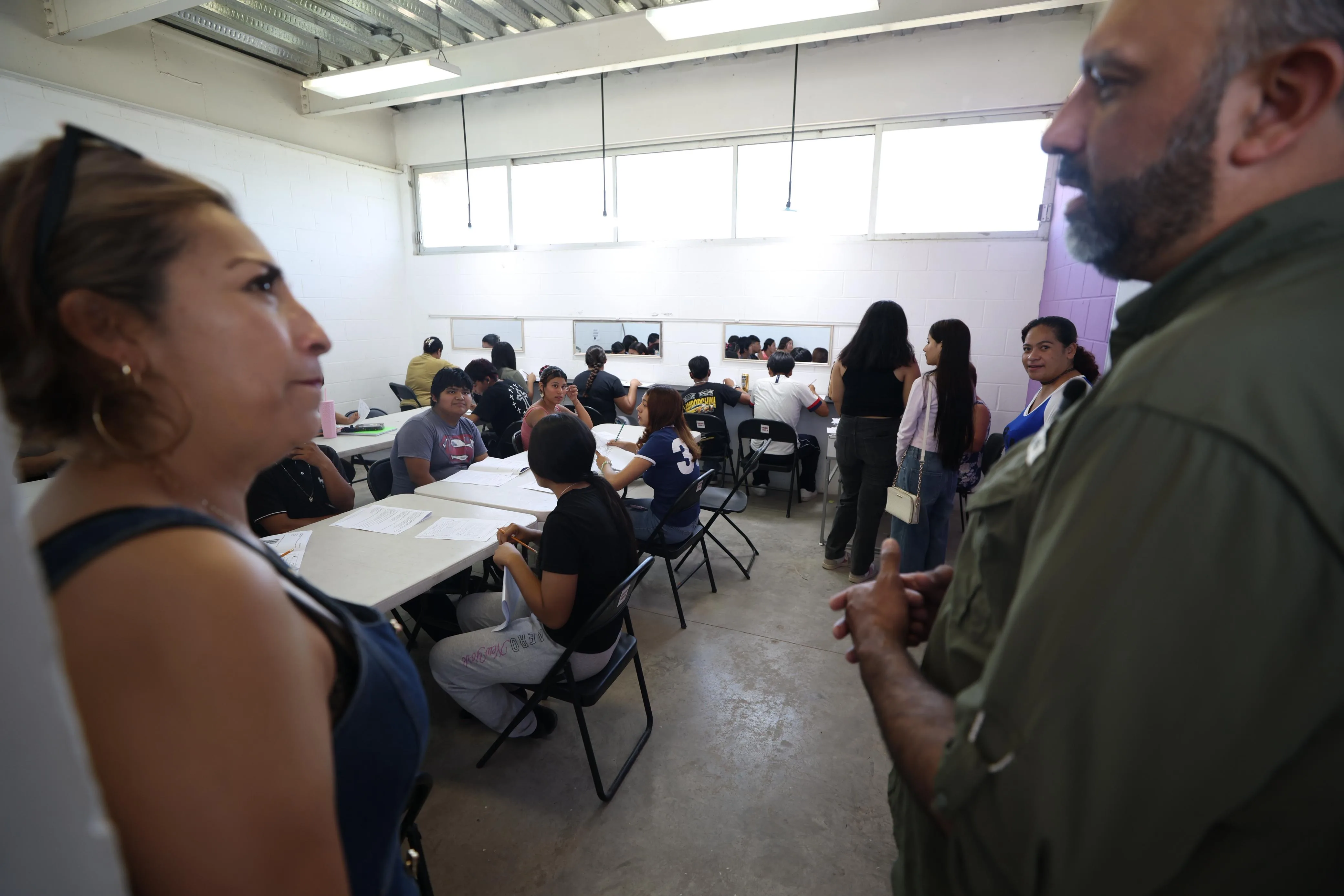 Presidente Municipal de Juárez visita Centro Comunitario Riveras del Bravo para impulsar talleres y actividades - imagen 13