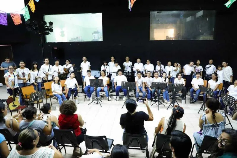 Sedeculta clausura cursos de guitarra, danza y artes visuales en el Cecuny de Mérida - imagen 4