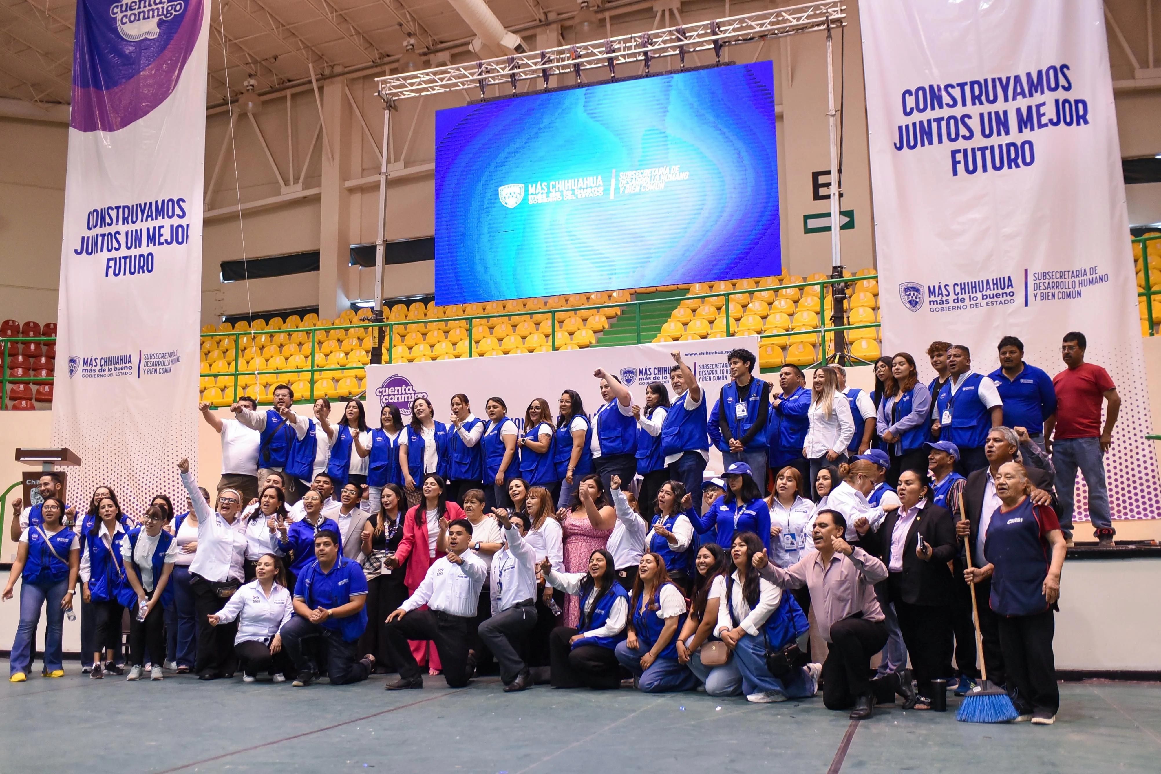 Más de 900 juarenses se gradúan en cursos, talleres y educación básica en Ciudad Juárez - imagen 2