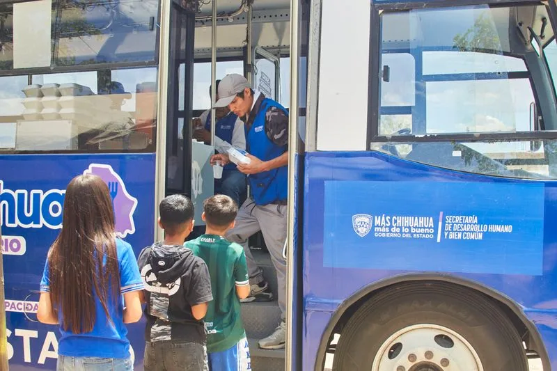NutriChihuahua lleva platillos a familias de la colonia México 91, al sur de Chihuahua - imagen 3