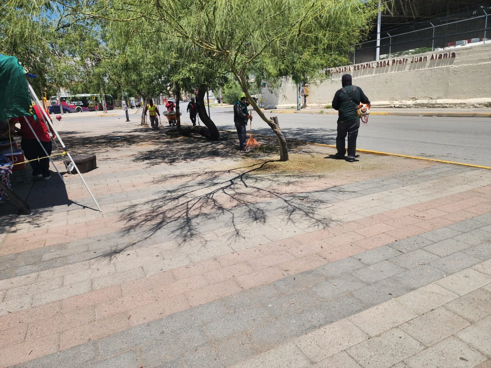 Realizan limpieza y mantenimiento en el Monumento a Benito Juárez en Ciudad Juárez - imagen 3