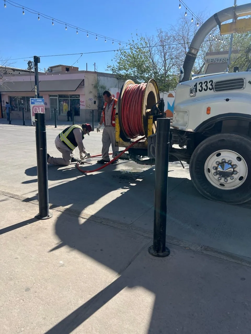 Protección Civil y JMAS realizan desazolve en alcantarillado de avenida Juárez para evitar inundaciones en puente 16 de Septiembre - imagen 3