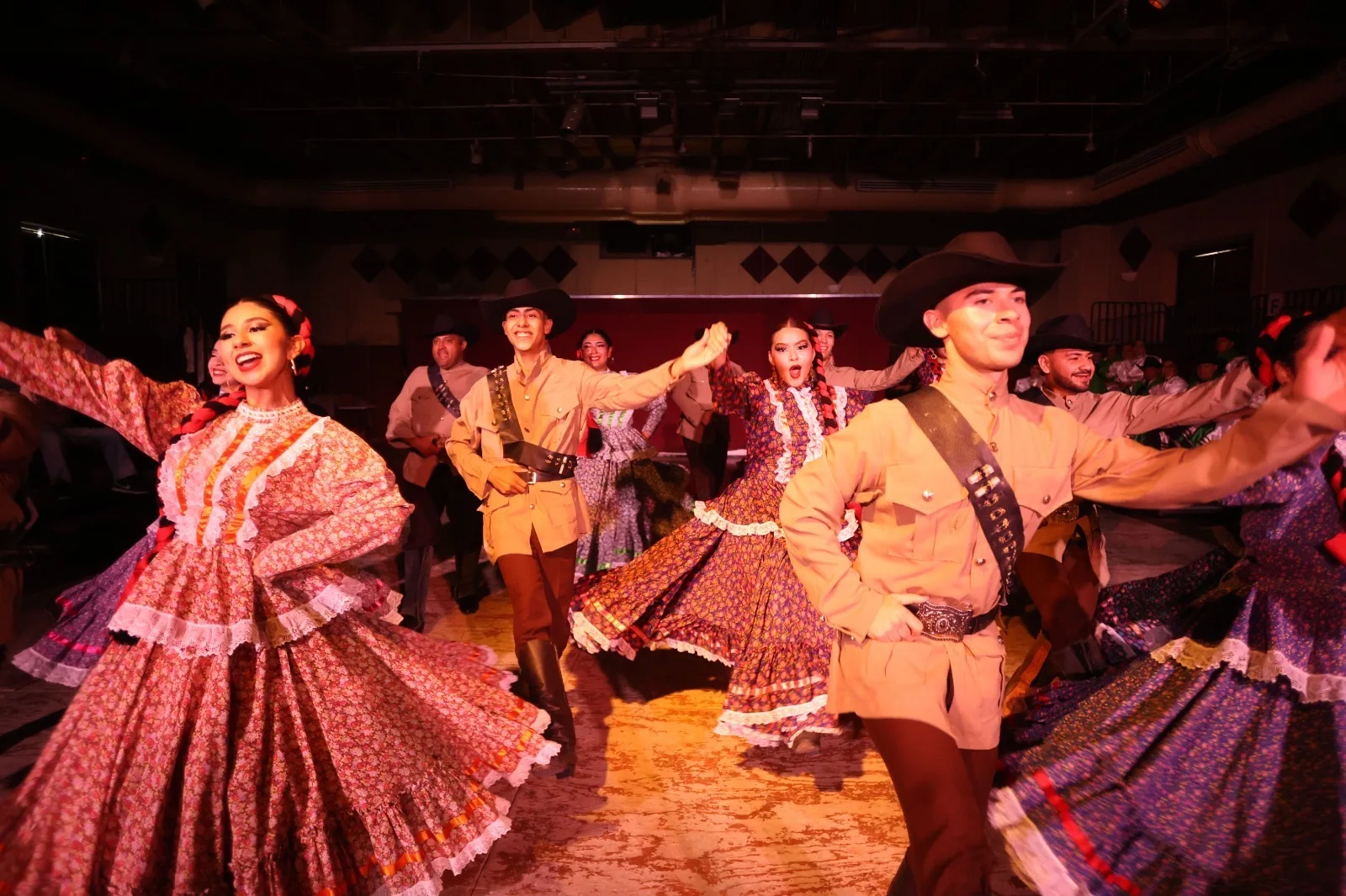 Espectáculo de danza folklórica “Chihuahua nuestra herencia” destaca tradiciones en Juárez - imagen 1