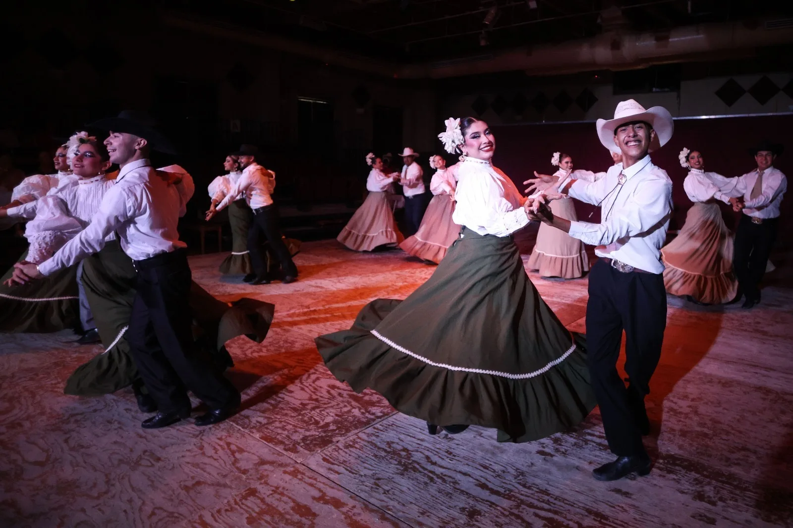 Espectáculo de danza folklórica “Chihuahua nuestra herencia” destaca tradiciones en Juárez - imagen 7