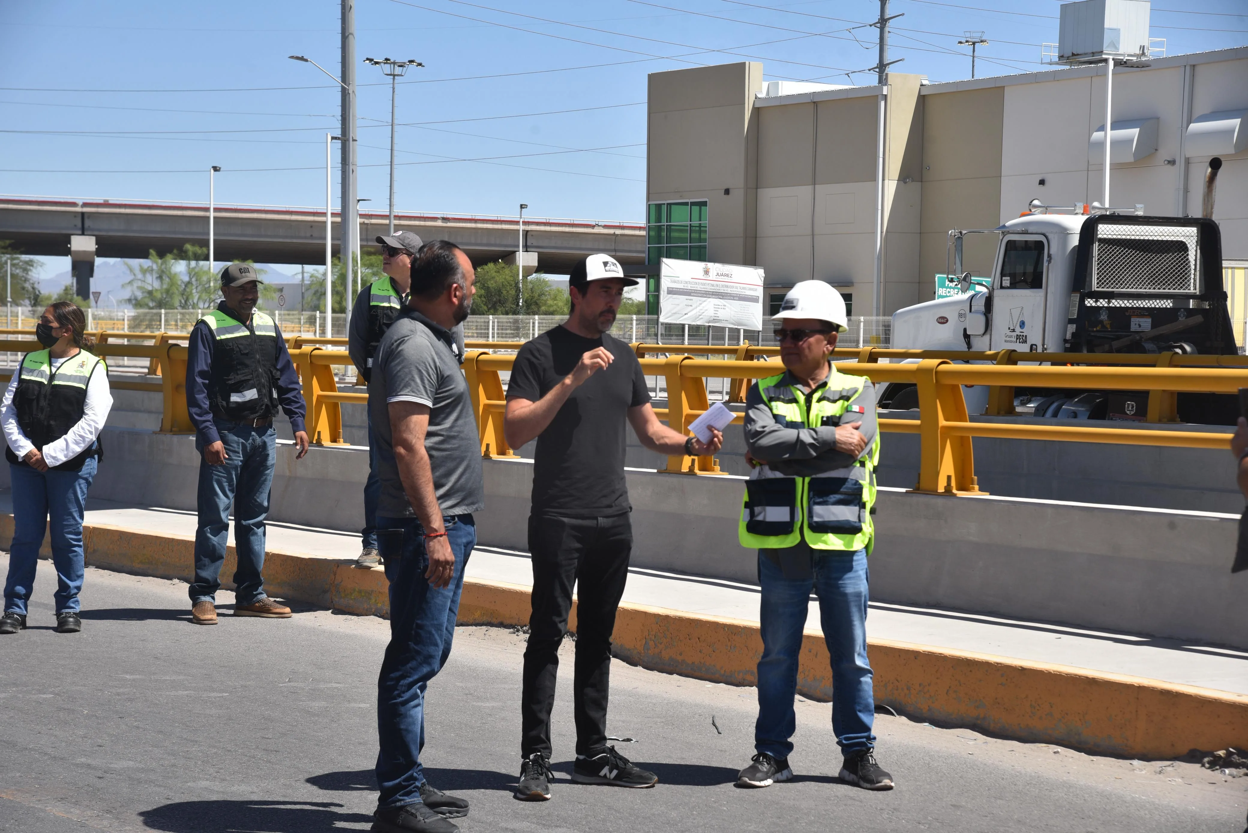 Avanza instalación de puente peatonal en distribuidor vial Talamás Camandari en Durango - imagen 6