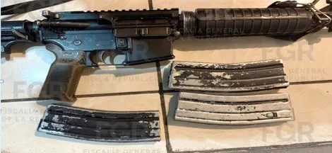 Detienen en Michoacán a presunto narcomenudista con drogas, armas y municiones - imagen 4