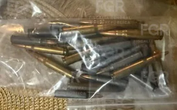 Detienen en Michoacán a presunto narcomenudista con drogas, armas y municiones - imagen 8