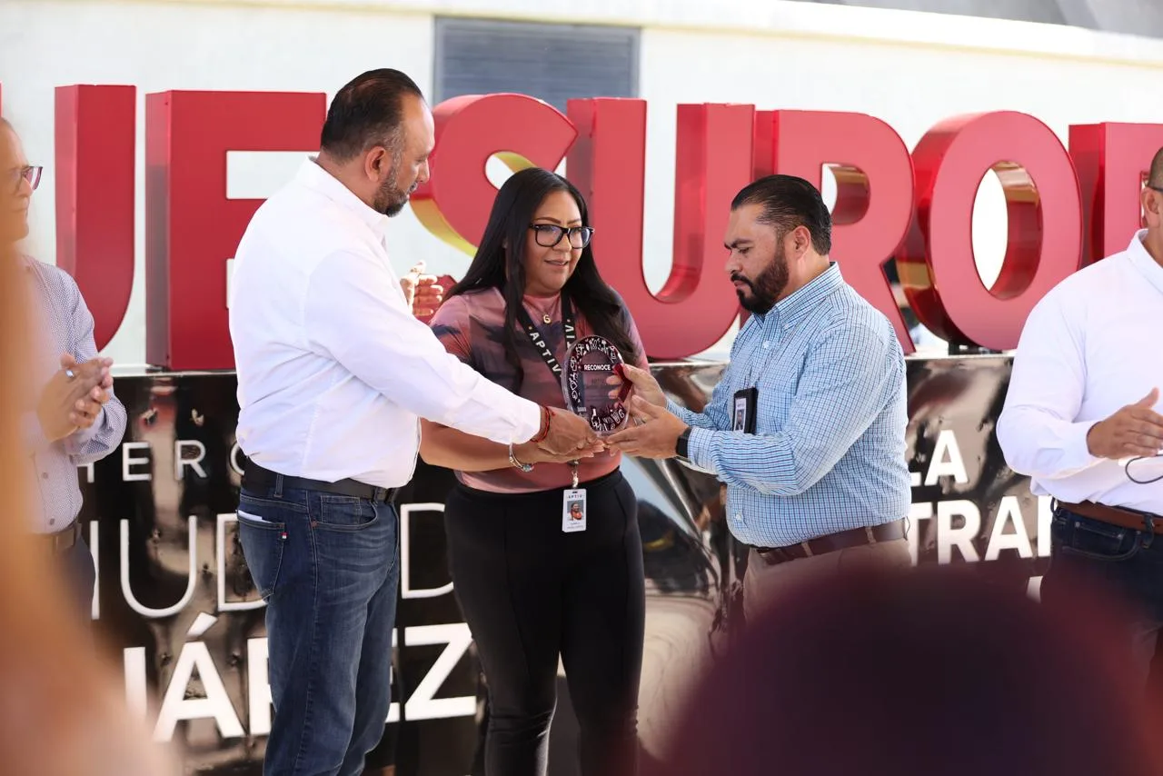 Avanza Cruzada del Cambio en Juárez con retiro de 5 mil toneladas de residuos y reconocimientos a empresas y ciudadanos - imagen 3