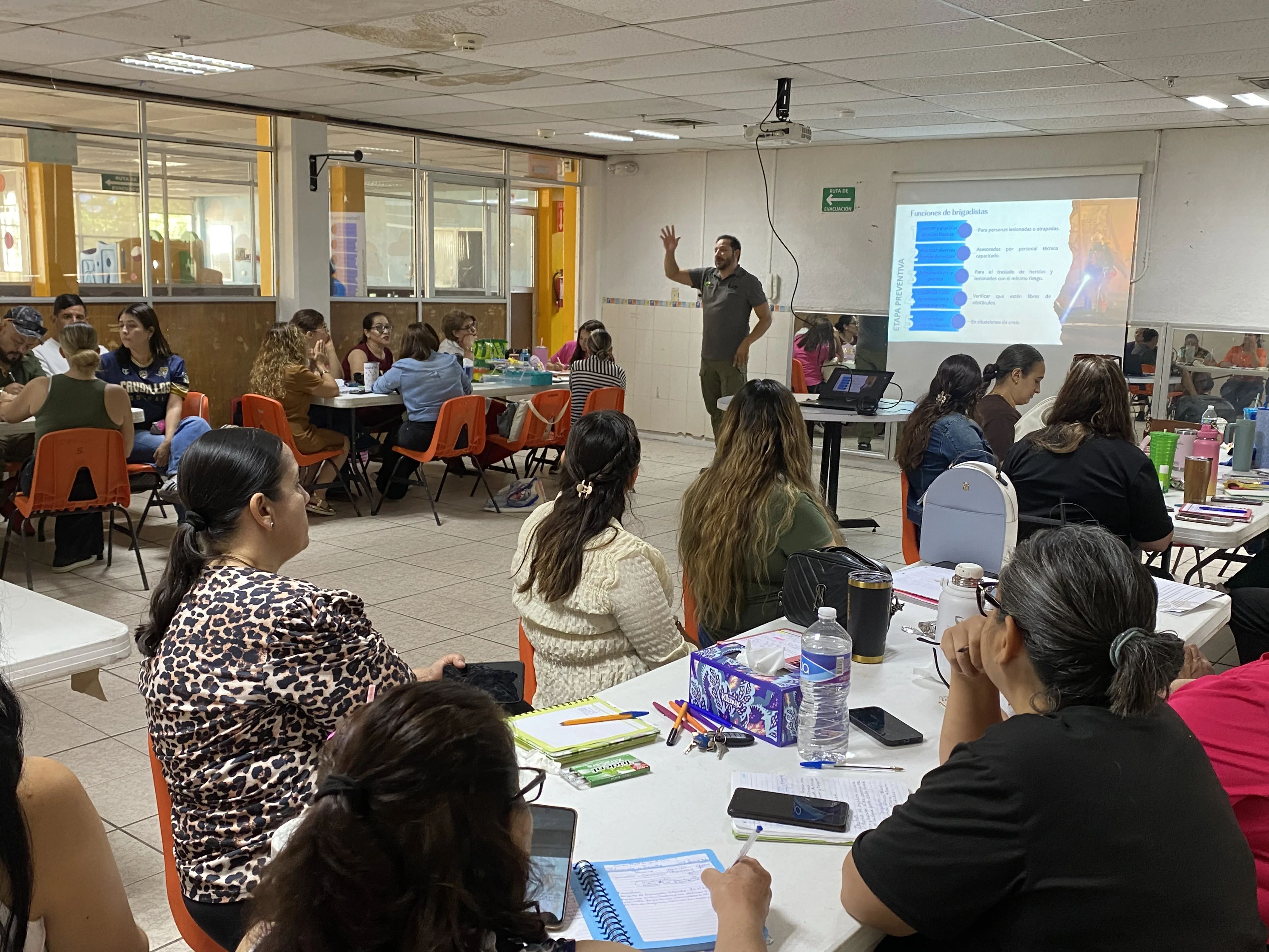 Certifican a 398 agentes de Educación Inicial en Chihuahua como brigadistas multifuncionales - imagen 2