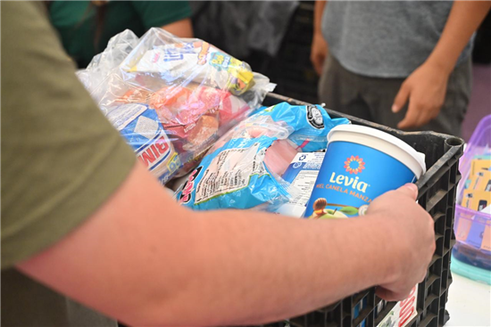 Miles de personas participan en la tercera edición del Mercadito Más Barato en Chihuahua - imagen 2