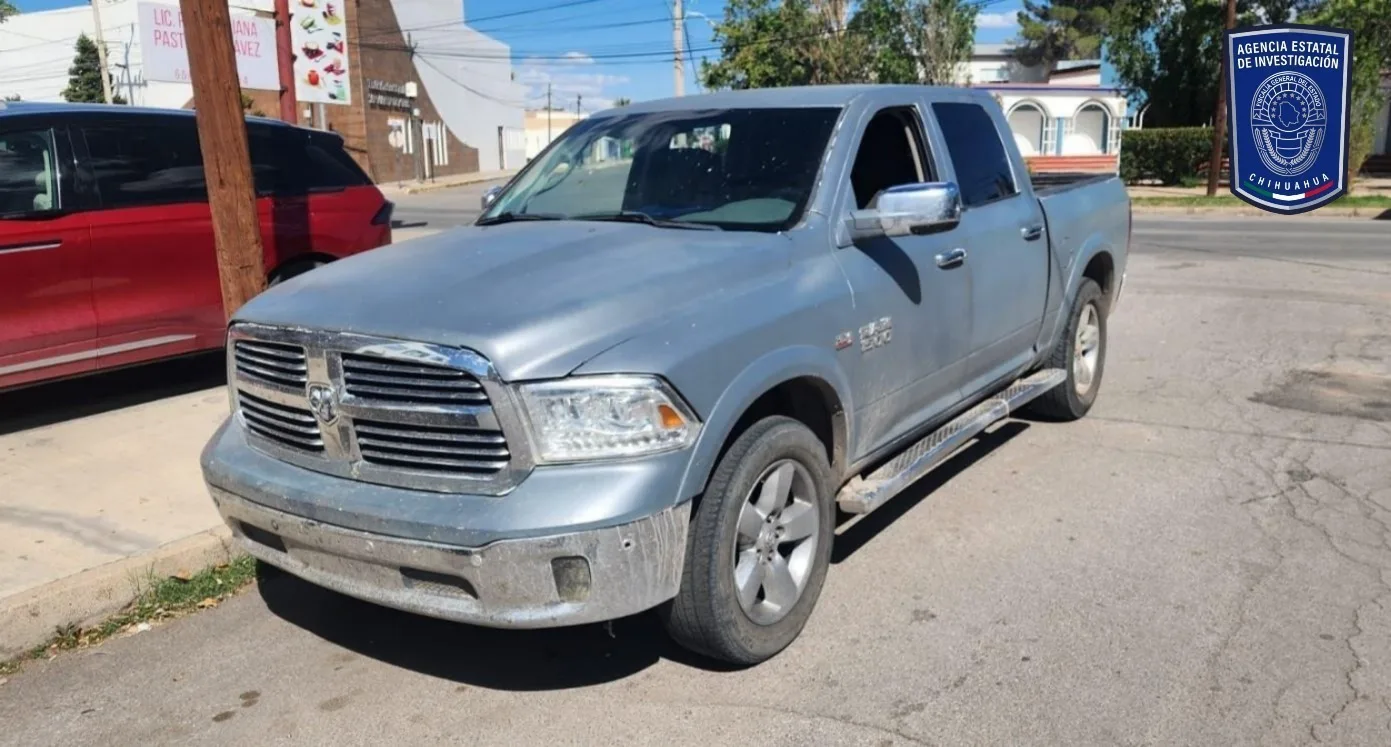 Detienen a dos hombres con arma y droga en San Francisco de Borja; recuperan una pick up robada - imagen 3