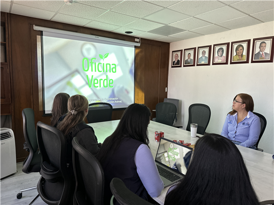Chihuahua implementa programa 'Oficinas Verdes' para reducir impacto ambiental en dependencias municipales - imagen 1