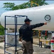 FGR asegura más de 3,500 litros de hidrocarburo en Veracruz en operativo contra almacenamiento ilícito - imagen 5