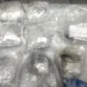Detienen en Baja California a tres personas con casi 14 kilos de drogas en vehículo en operativo de la FGR - imagen 5