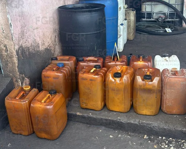 FGR vincula a proceso a dos personas por almacenamiento ilícito de hidrocarburo en Reynosa - imagen 2