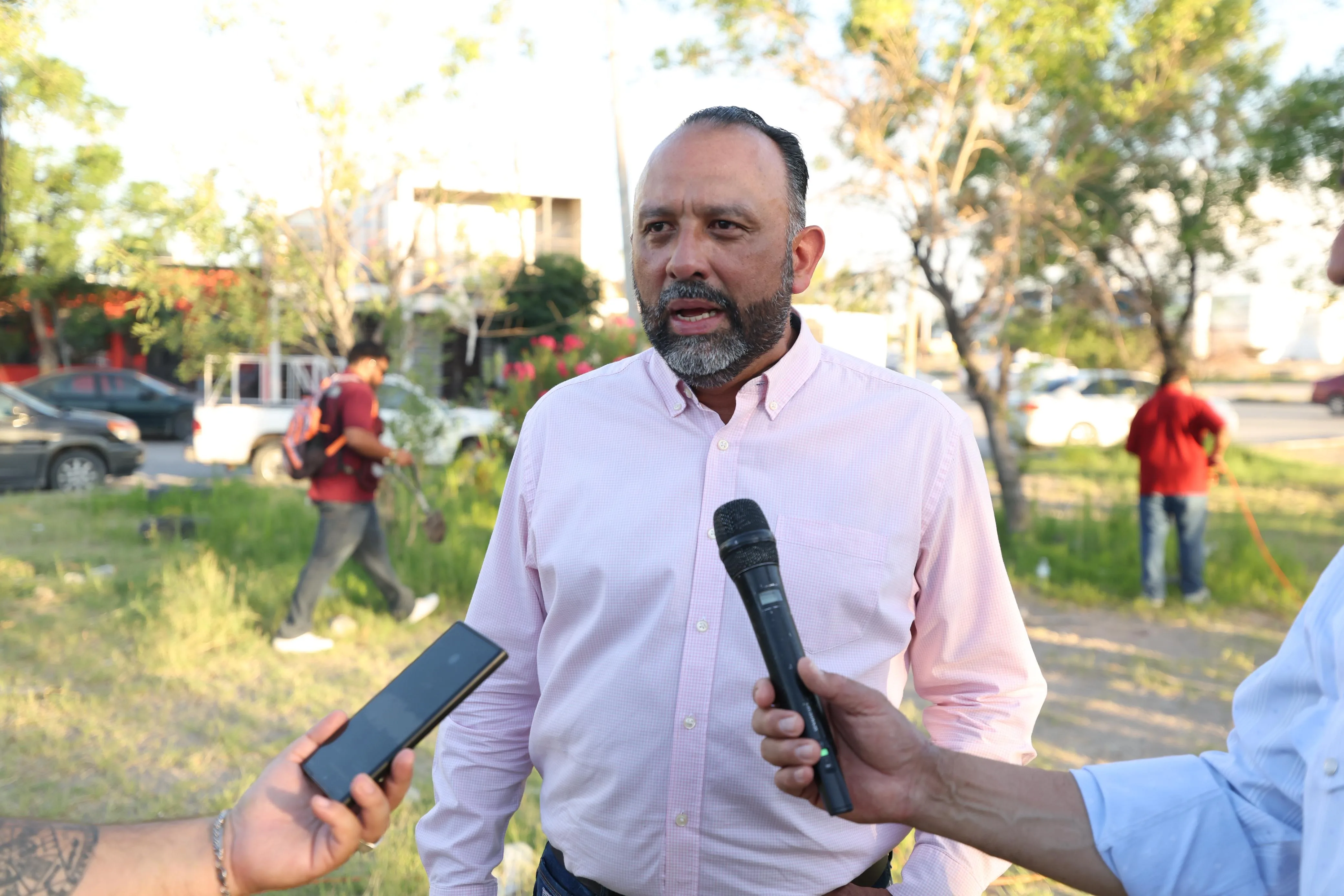 Presidente Municipal de Juárez convoca a vecinos a limpiar parque en Colinas del Sol - imagen 21
