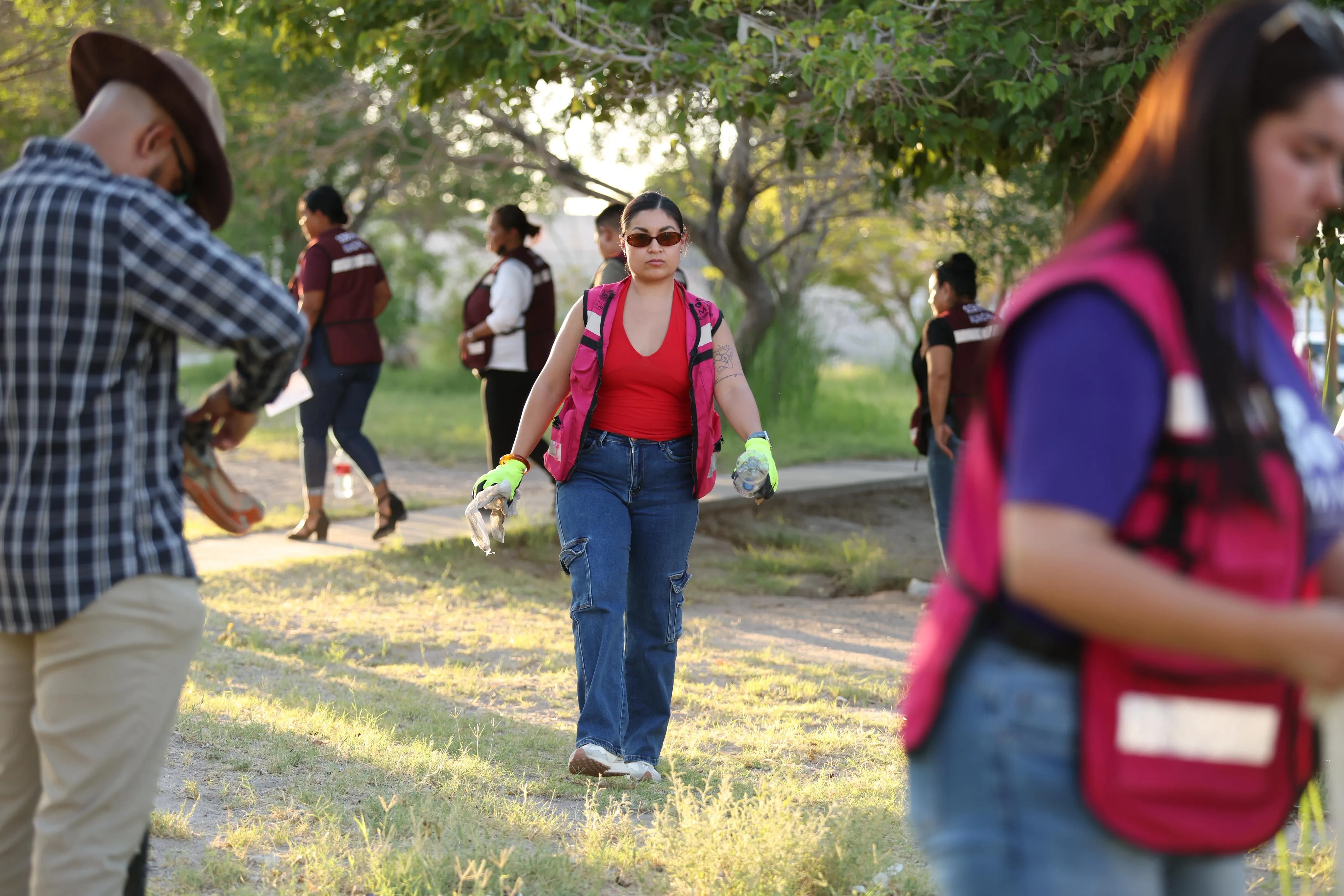 Presidente Municipal de Juárez convoca a vecinos a limpiar parque en Colinas del Sol - imagen 25