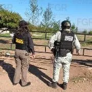 FGR realiza cateo en Durango y asegura armas, vehículos y drogas en San Francisco del Manzanal - imagen 1