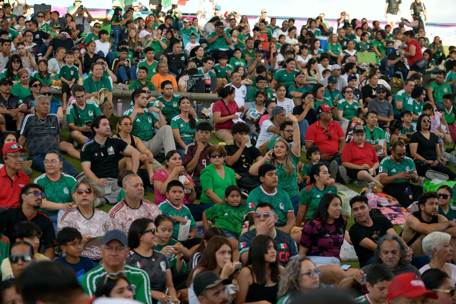 Chihuahuenses siguen el México vs Chequia en la capital y Ciudad Juárez durante la Fiesta Mundialista 2026 - imagen 4