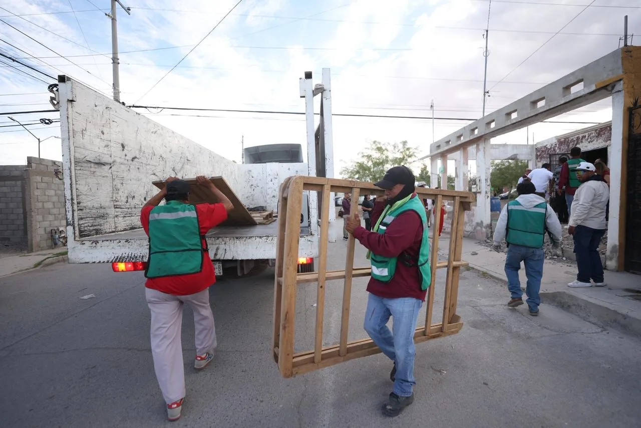 Vecinos de Praderas del Sur convocados a jornada de limpieza Juárez Amanece Limpio - imagen 9