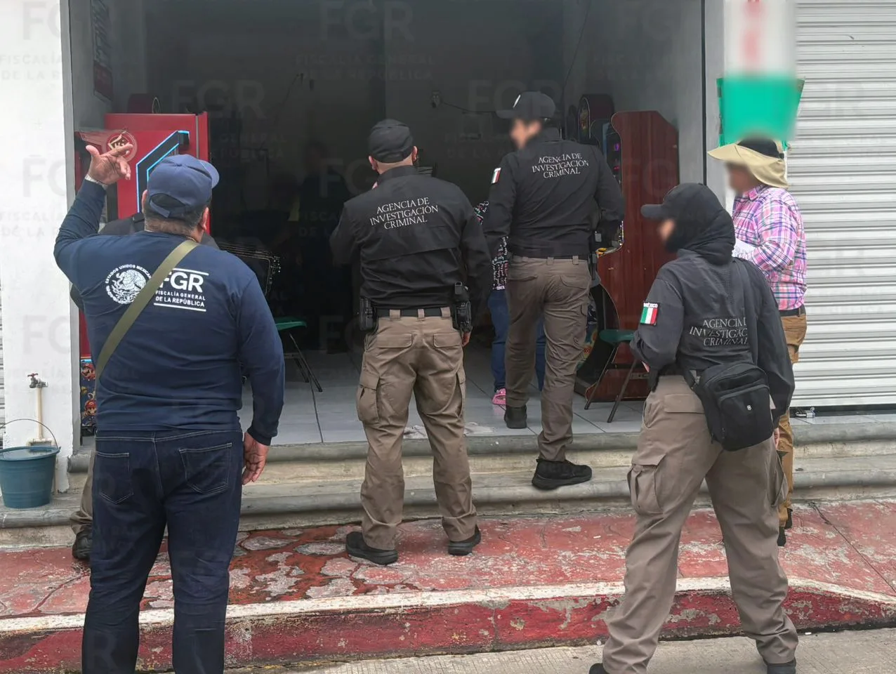 FGR asegura 31 máquinas tragamonedas ilegales en Tuxtla Chico, Chiapas - imagen 2