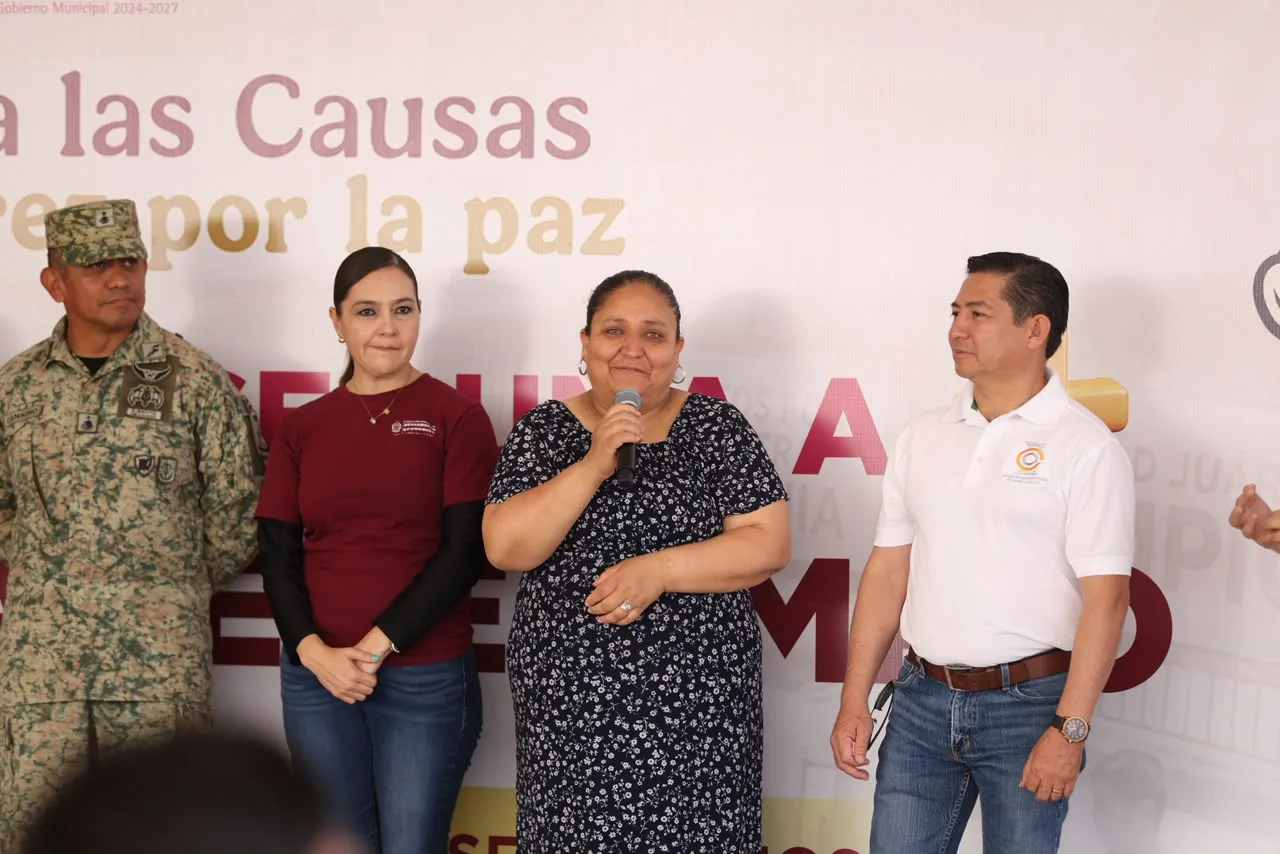 Juárez Amanece Limpio interviene 10 colonias, inicia en Praderas del Oriente - imagen 3