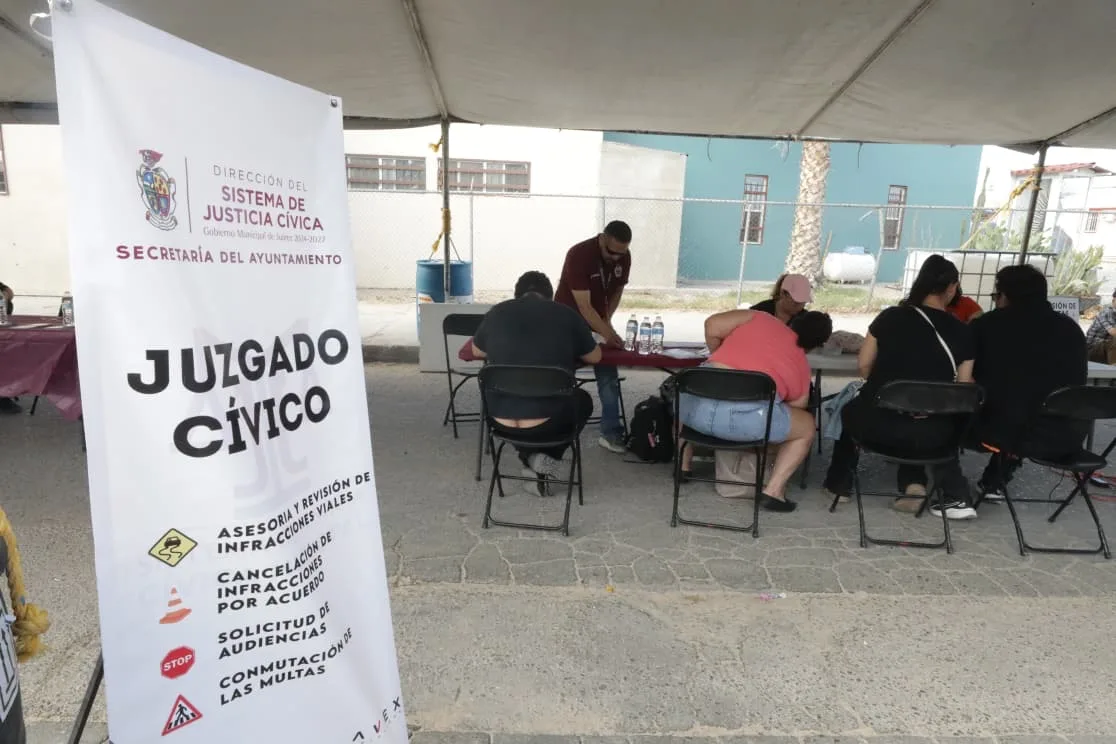 Vecinos de Gómez Morín acceden a servicios municipales durante Cruzadas por Juárez en Ciudad Juárez - imagen 3