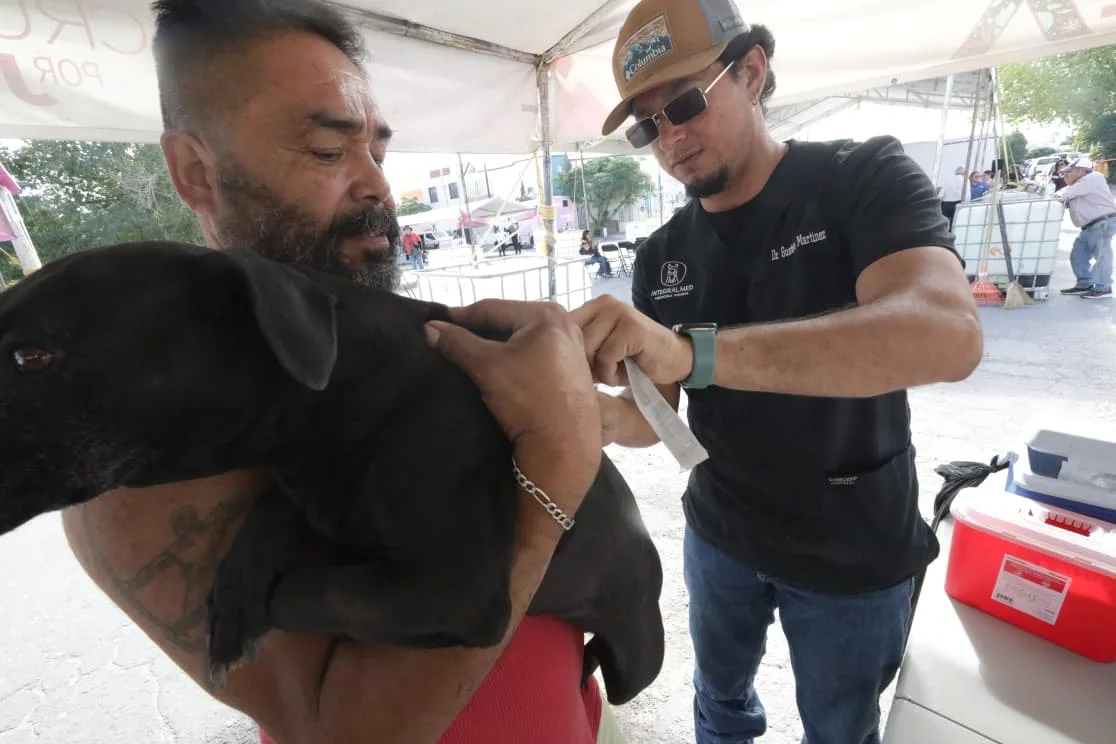 Vecinos de Gómez Morín acceden a servicios municipales durante Cruzadas por Juárez en Ciudad Juárez - imagen 6