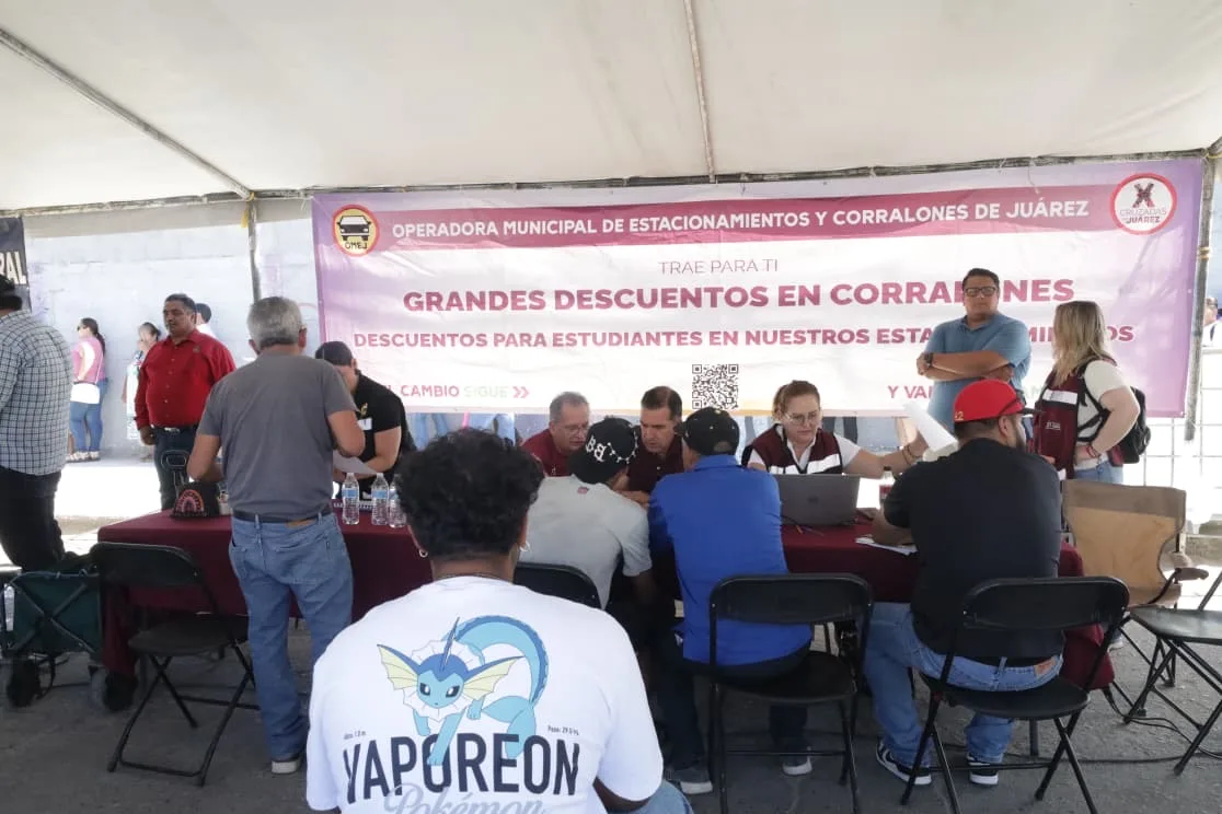 Vecinos de Gómez Morín acceden a servicios municipales durante Cruzadas por Juárez en Ciudad Juárez - imagen 10