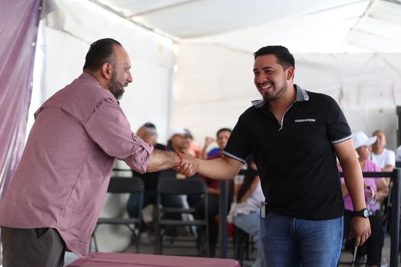 Alcalde de Ciudad Juárez atiende solicitudes ciudadanas en audiencia durante Cruzada por Juárez - imagen 3