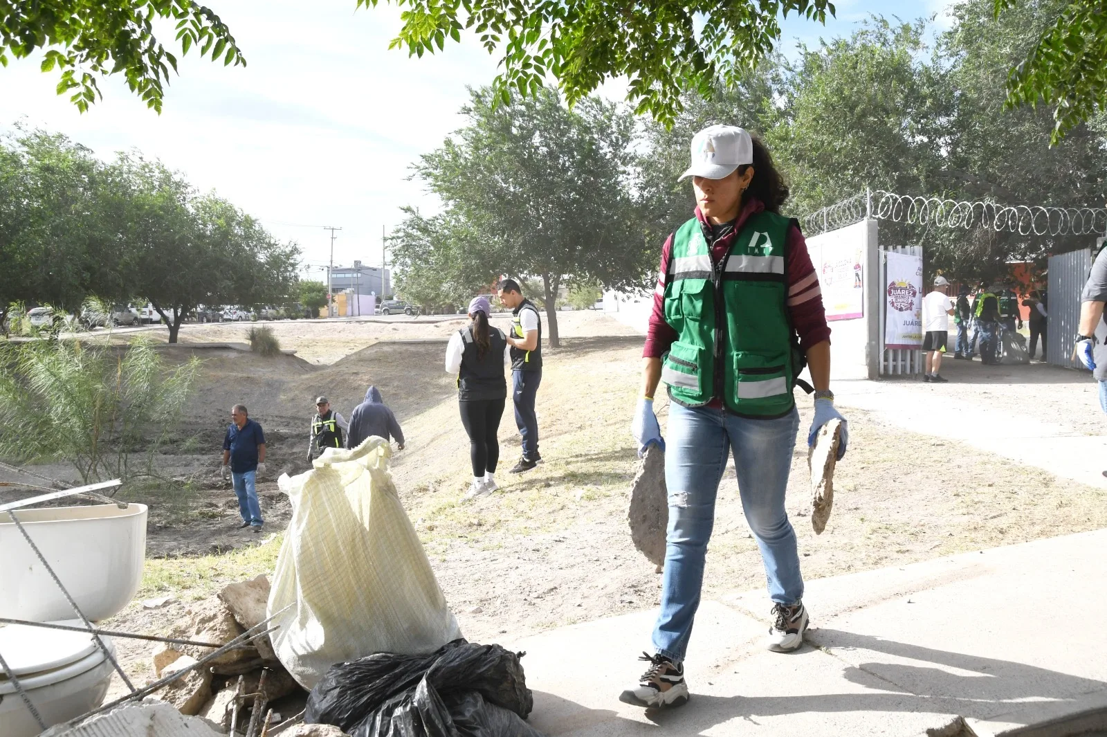 IMIP colabora en jornada de limpieza en Praderas del Sur, Ciudad Juárez - imagen 6