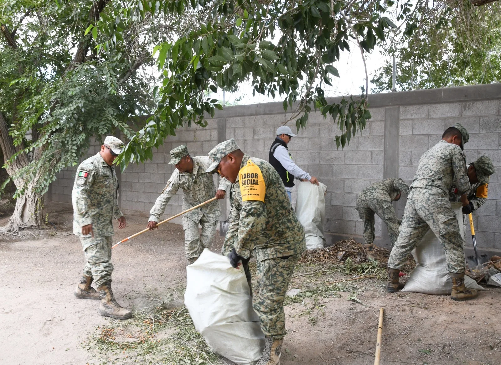 IMIP colabora en jornada de limpieza en Praderas del Sur, Ciudad Juárez - imagen 10