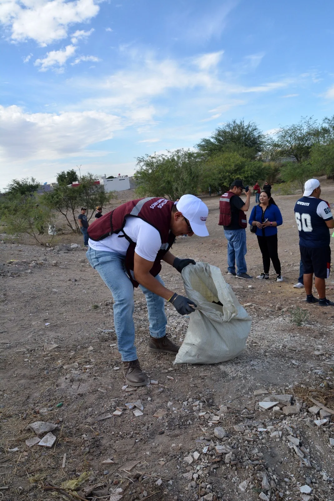 Ciudad Juárez impulsa limpieza y rehabilitación del dique en colonia Complexo Cielo - imagen 12
