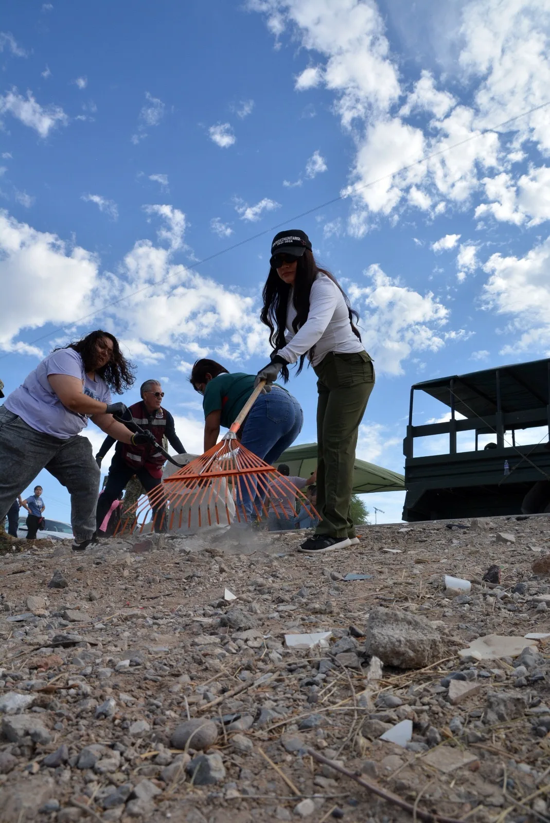 Ciudad Juárez impulsa limpieza y rehabilitación del dique en colonia Complexo Cielo - imagen 15