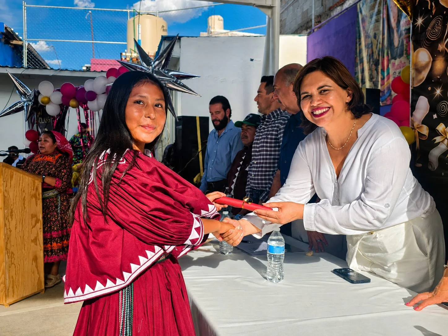 Autoridades educativas encabezan fin de cursos en escuelas indígenas de El Oasis, en Chihuahua - imagen 1