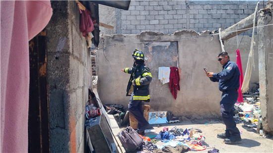 Bomberos y Policía Municipal inspeccionan predios en riesgo en Chihuahua y detienen a siete personas - imagen 3