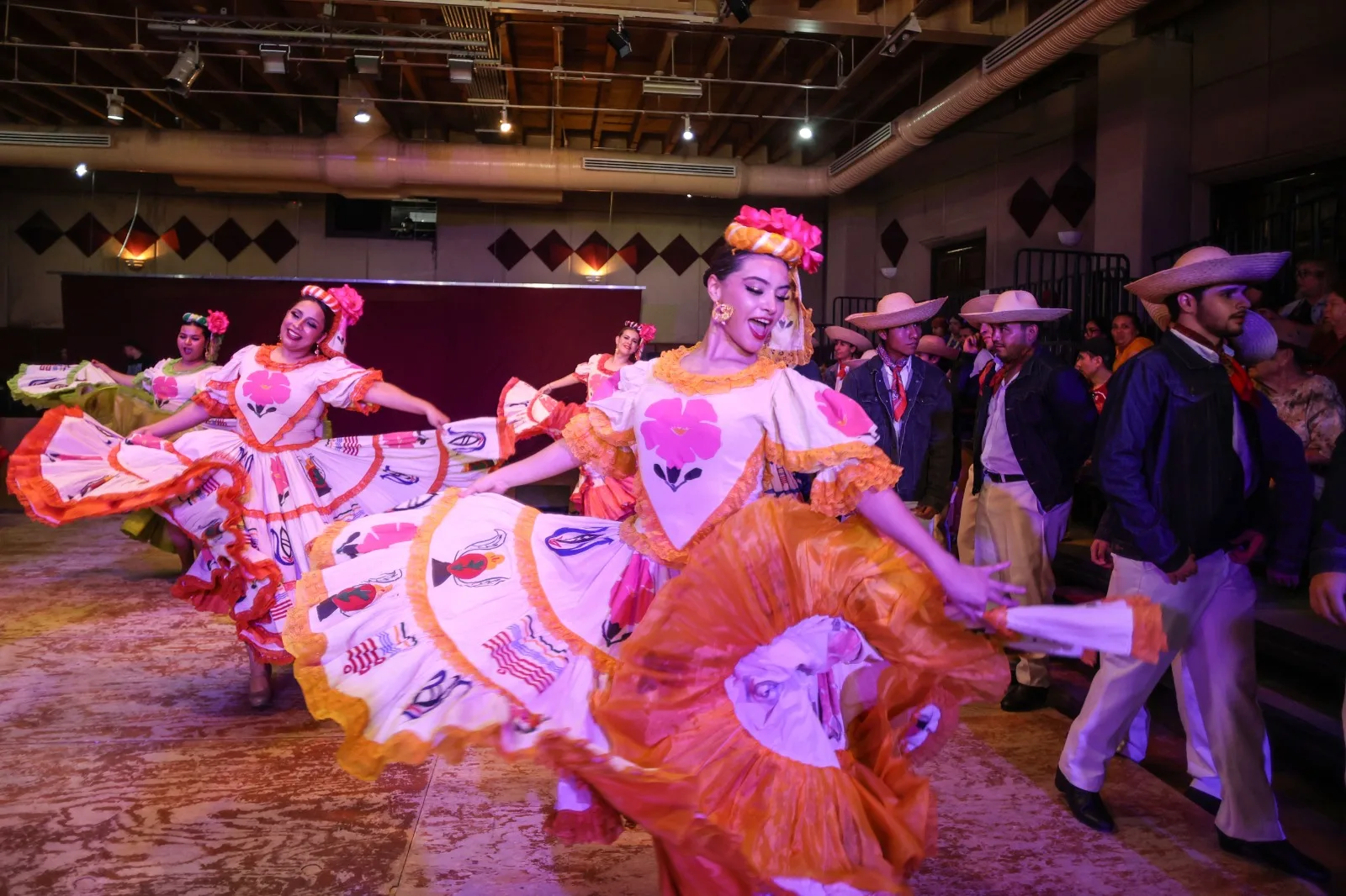 Festival Nacional de Folklore “Un Desierto para Bailar” reúne a grupos de Sinaloa, Durango y Ciudad Juárez - imagen 1