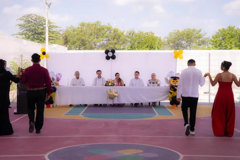 Seis adolescentes de Casa Otoch en Yucatán concluyen la secundaria con apoyo del DIF - imagen 1
